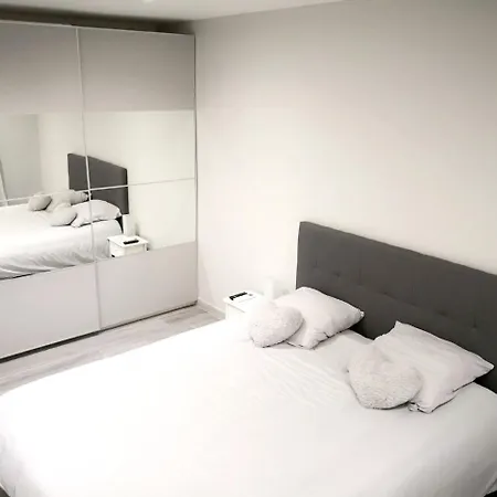 Holiday Home Les Grives, Impasse Charre * ラシオタ